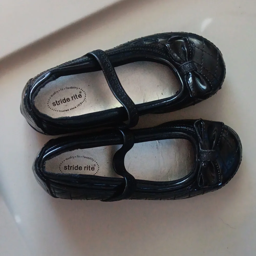 Stride Rite Black Quilted Mary Jane Dress Shoes with Bow